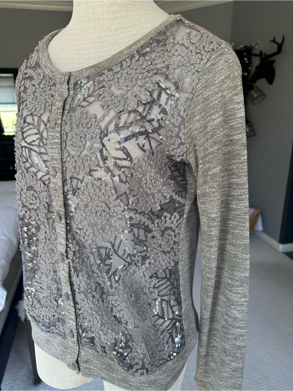 A'Reve Anthropologie taupe/gray sequin & lace cardigan, size large - Picture 5 of 13